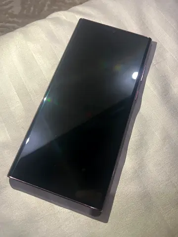 Samsung Galaxy s22Ultra - Good Condition sec hand, sim got locked
