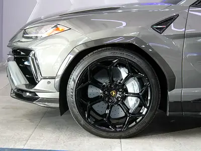 2024 Lamborghini URUS 缩略图 8