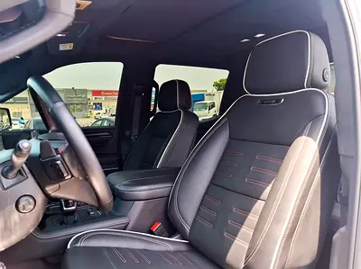 2025 GMC SIERRA 照片 11