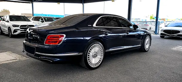 2021 Bentley FLYING SPUR 照片 2