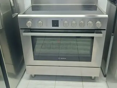 Bosch Brand Electric Ceramic 5 Hobs Cooker Size 90 X 60cm  Excellent condition Working.  Price 1750