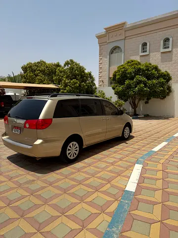 صورة 3 لـ 2010 Toyota SIENNA