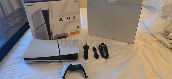 PlayStation 5 in box, barely used PS5