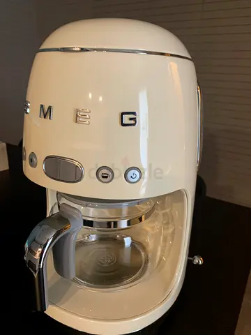 Compact white espresso/coffee machine in good condition