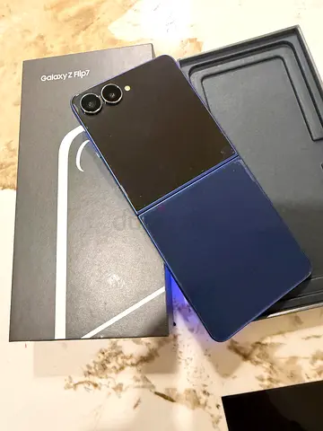 Samsung Galaxy Z Flip 7 256gb - Uae TDRA Version