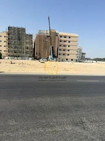 للبيع ارض في تجارية مويلح معسكر الفلاح بمساحة 10656 قدم تصريح ارضي وطابق مواقف وستة متكرر موقع مميز بالقرب من طريق الذيد والجادة تملك حر لجميع الجن