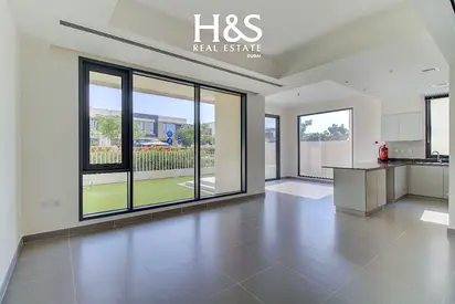 Single Row | Greenbelt | Near Pool & Park