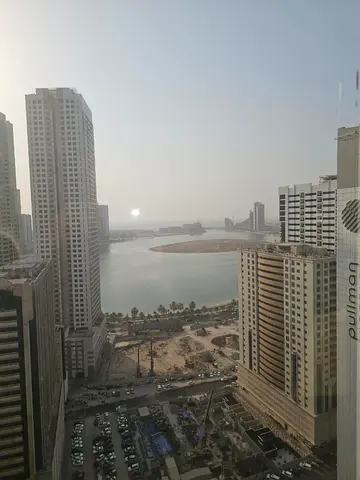 🏡 للبيع | غرفتين وصالة في برج منازل 2 – إطلالة بحرية