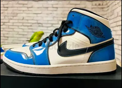 JORDAN 1 SNEAKER (NIKE)