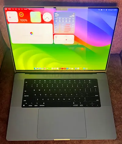 MacBook Pro 16-inch, M1 Max Chip 32‑core GPU with 10‑core CPU and , 32GB RAM 1TB Storage