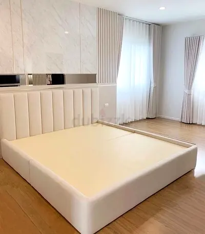 King size upholstered platform bed with headboard - cream/white