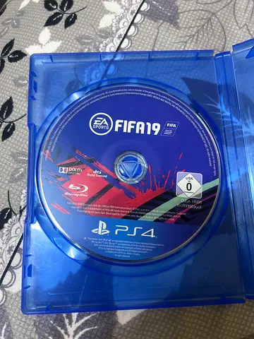 FIFA 19 PS4 game disc - Good condition