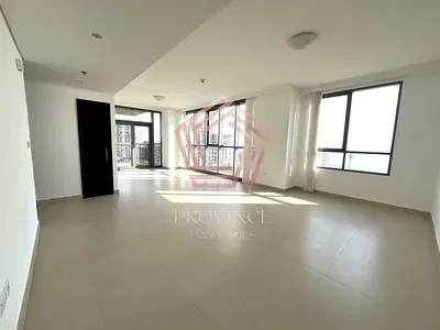 Vacant | Large Layout | Sea View