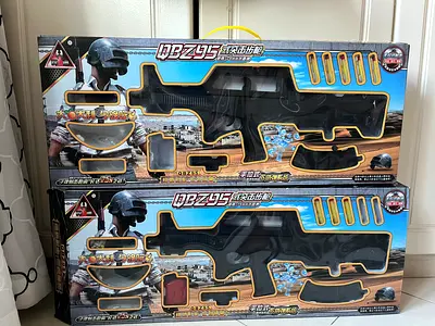 Pair of toy orbeez rifles