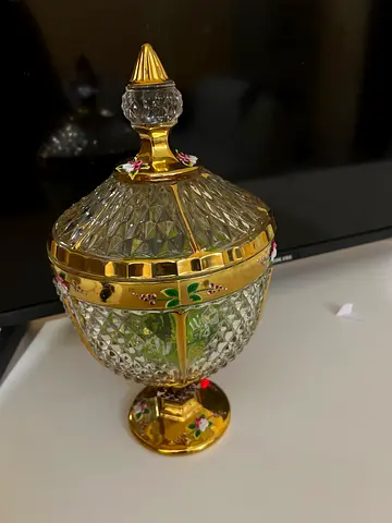 Candy pot