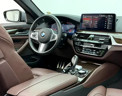 صورة مصغرة 11 لـ 2023 BMW 5-SERIES