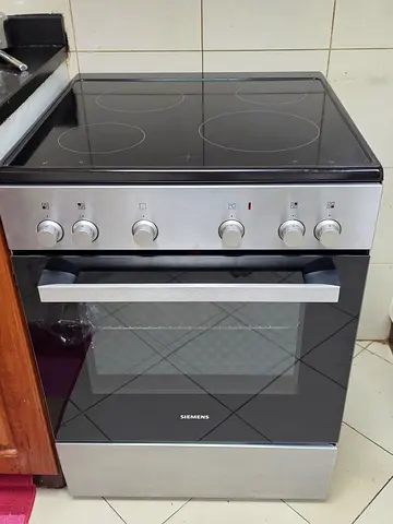 Siemens New model Electric Cooker 60x60cm Excellent Condition