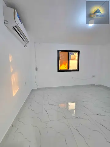 BEAUTIFUL STUDIO APARTMENT AVAILABLE AT AIRPORT ROAD BACKSIDE CANADIAN MEDICAL CENTRE READY TO MOVE