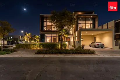 4BR Villa | Near to Park | Private Pool | VOT