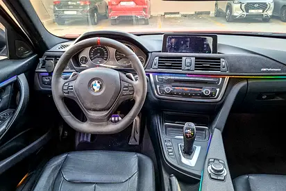 صورة مصغرة 10 لـ 2012 BMW 3-SERIES