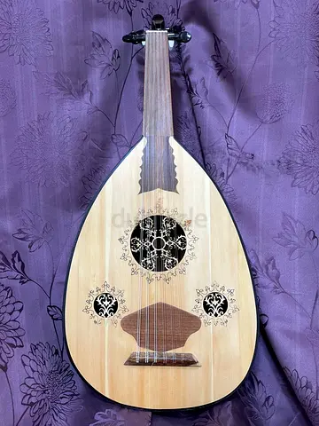 Traditional Arabic Oud - Good Condition, Ready to Play
