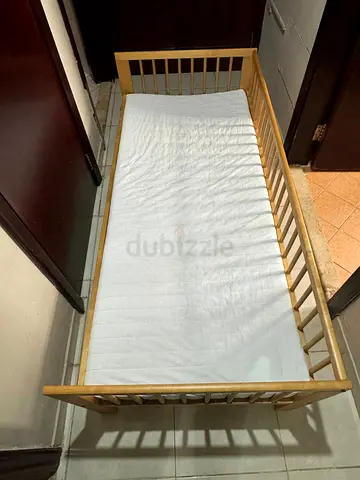 Toddler bed