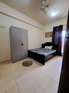 Fully furnished private room for single INDIAN working lady or bachelor