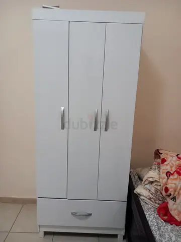 White 3-Door Wardrobe with Bottom Drawer - Good Condition