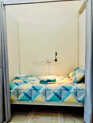 Premium Ladies Bed Space with Swimming Pool and Gym for Unbelievable Price !