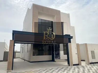 فيلا فاخرة | أرضي + طابقين | 6 غرف نوم ماستر | مصعد زجاجي فاخر | تصميم عصري | تشطيب فاخر بأرقى انواع الأحجار و الرخام الحر | موقع استراتيجي مميز