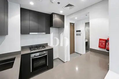 1BR Apartment | With Parking | Tiraz
