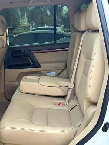 2017 Toyota LAND CRUISER 照片 15