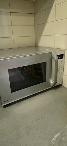 Silver Panasonic Countertop Microwave / Air Fryer Oven - Good Working Condition