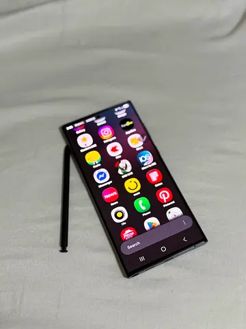 samsung S22 Ultra-almost new