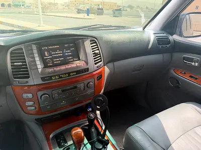 2005 Lexus LX-SERIES photo 5