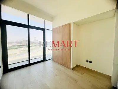 Pool view / High floor / 38k with 1 cheques