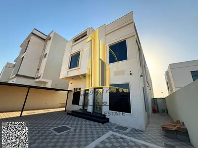 فيلا مميزة بمساحات مريحة، مناسبة للعائلات، مع حوش داخلي وخزائن بالحائط.