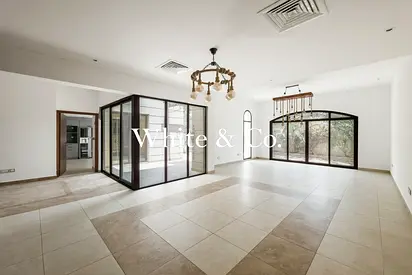 Single Row | VOT 4BR Villa | Middle Unit