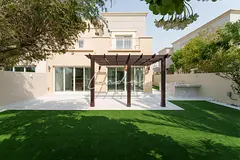 Lake View l Renovated and Extended l Rare Layout