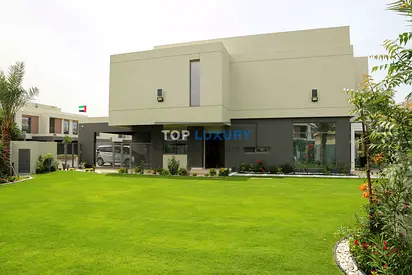 BEACHFRONT 4BR VILLA | LARGER PLOT | LOVELY LANDSCAPED GARDEN | FULLY FURNISHED | READY TO MOVE IN