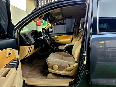 2015 Toyota FORTUNER — фото 13