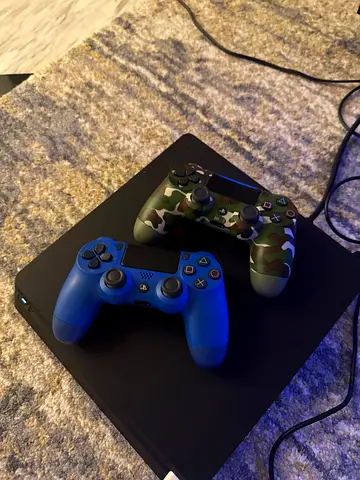 PS4 SLIM JAILBROKEN