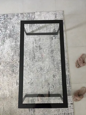 Coffee table for sale, pick up in Abu Dhabi