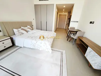 Pool View | Fitted Kitchen | Call Now