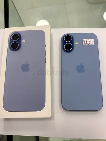 i phone 17 256gb blue colour TDRA withbox Apple care+ warranty battary 100%