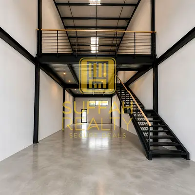 Modern Creative Space | Showroom + Office | Studio