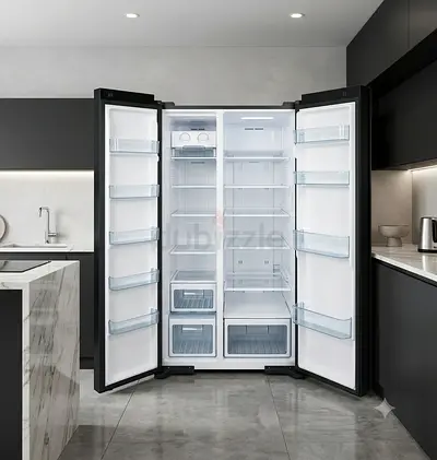 Hitachi 700L Side-by-Side Refrigerator – Black Glass | Excellent Condition