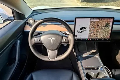 2021 Tesla MODEL 3 — фото 10