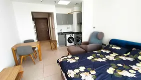 Ultra Modern | Chiller Free | |Near Metro | Pool View