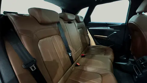 صورة مصغرة 10 لـ 2023 AUDI Q5